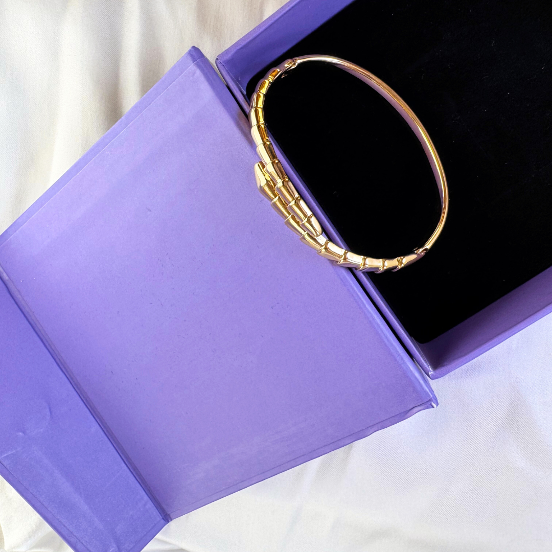 Snake bangle